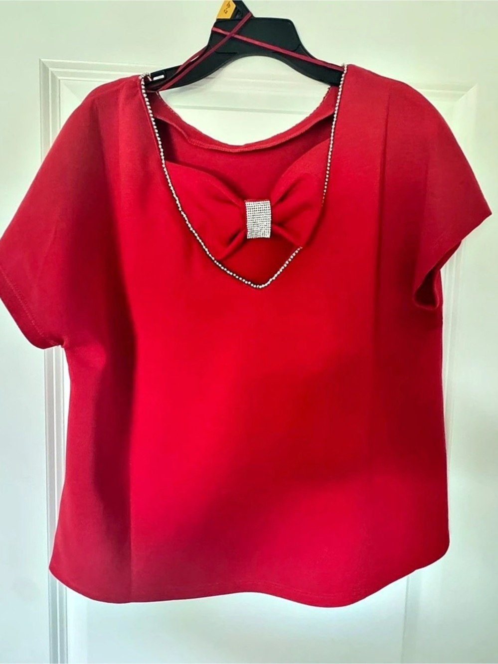 Cupio Bow Detail Top in Red Size Medium Like New